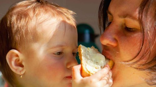 „Noten sagen nichts aus“: An diesen 9 Anzeichen erkennen Eltern, ob ihr Kind hochbegabt ist