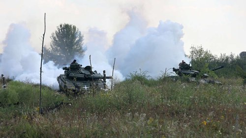 Ukrainer ruft wegen kaputtem erbeuteten Panzer beim Kundendienst in Russland an – und bekommt Hilfe