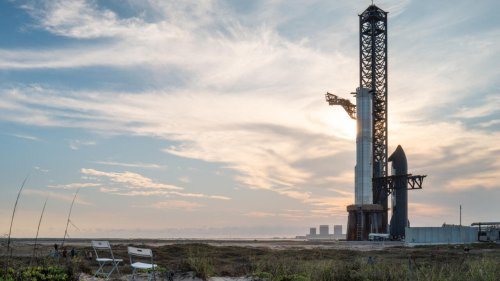 Starship carrying Tesla robot to depart for Mars by end of 2026, Musk says