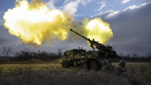Pénurie de munitions en Ukraine : Paris lance une coalition "artillerie" pour Kiev