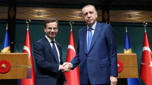 "Nous nous sommes humiliés" : la Suède suspendue aux conditions de la Turquie pour intégrer l’Otan