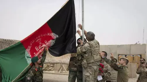 Afghanistan: Talebani e forze afghane si scontrano mentre gli Stati Uniti consegnano la base militare » Guerre nel Mondo