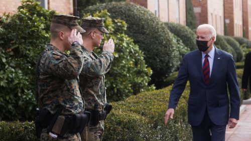 Ukraine : Joe Biden menace Vladimir Poutine de sanctions personnelles