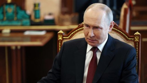 Ukraine : Paris plaide en faveur de sanctions "dévastatrices" pour "prendre la Russie à la gorge"