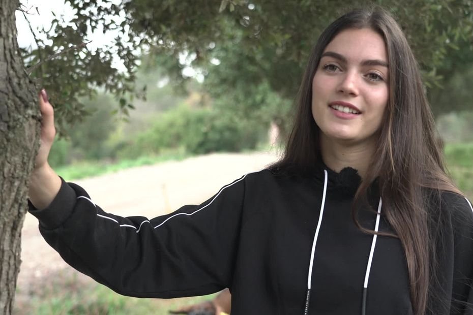 Cette Varoise, jeune bergère de La Londe-les-Maures, postule pour être Miss France Agricole 2026