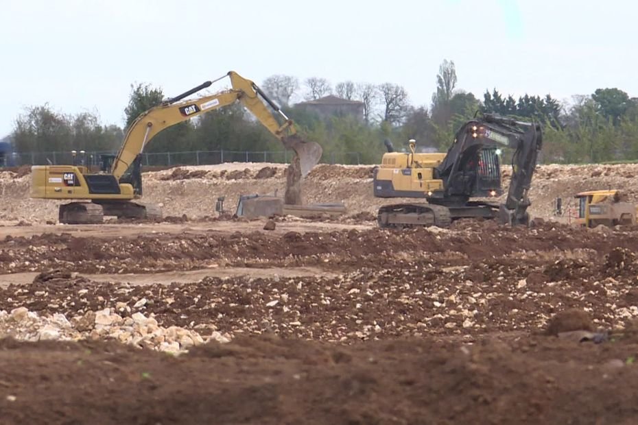 Des projets de mégabassines sont suspendus à cause de vestiges archéologiques qui impliquent des centaines de milliers d’euros de fouilles