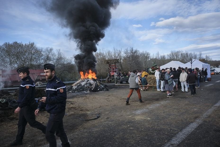 Furieux après leur rencontre avec la ministre de l&rsquo;Agriculture, les agriculteurs appellent à intensifier le mouvement