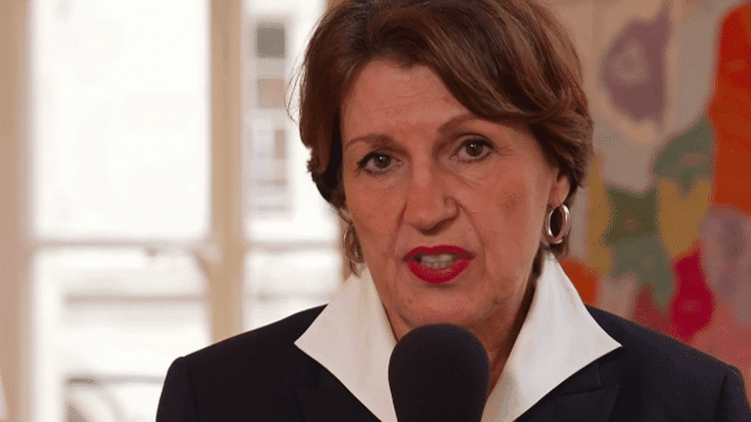 « Pas un centime d’euro ne sera perdu par les éleveurs », assure la ministre de l’Agriculture, Annie Genevard, dans le 13 Heures