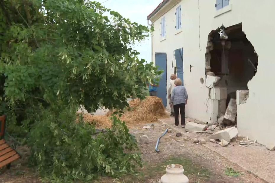 Un agriculteur condamné à 18 ans de prison pour tentative d’assassinat après avoir foncé en tracteur sur deux maisons occupées
