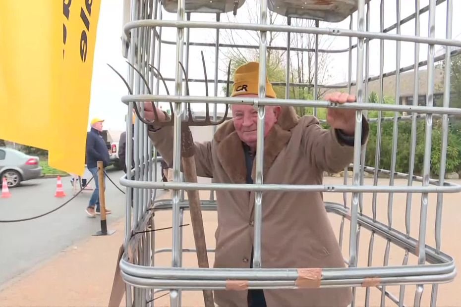 Mercosur. « Nous sommes une espèce en voie de disparition » : des agriculteurs en cage devant le zoo de Beauval