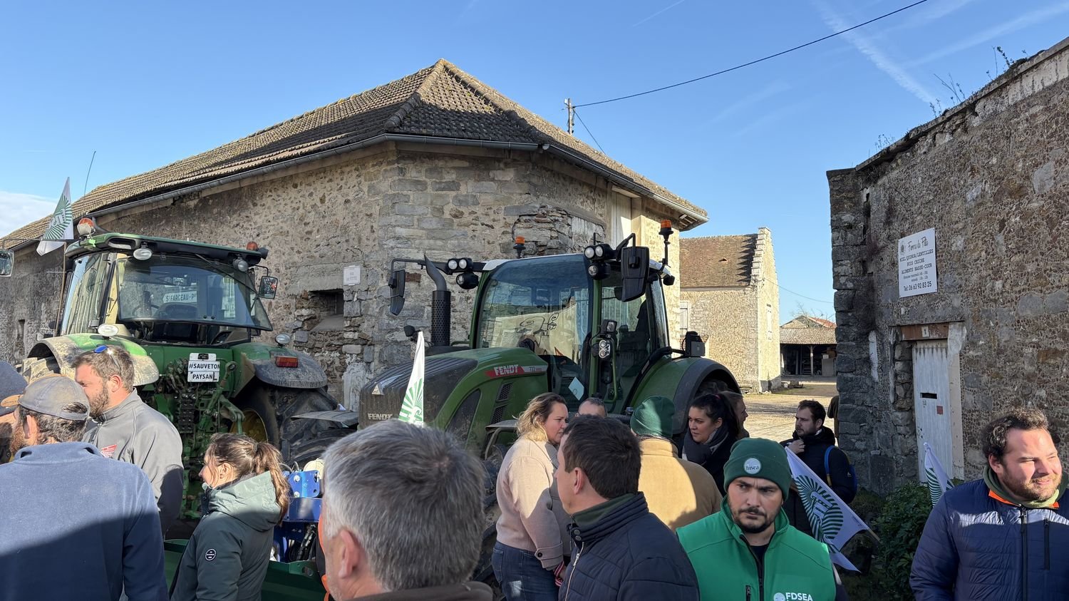 REPORTAGE. « On n&rsquo;acceptera plus de se faire balader » : les agriculteurs reprennent des actions