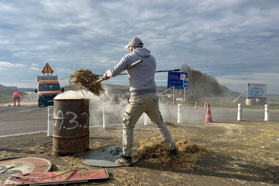 Blocage des agriculteurs : RN20, A61, A64, A68, A62… le point sur le trafic des routes principales des vacances