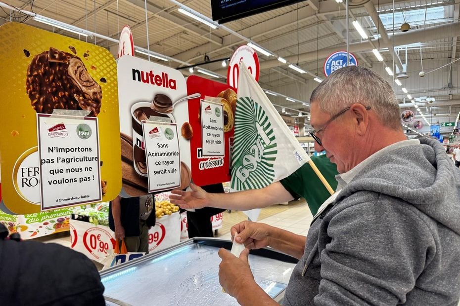 Des pesticides dans les compotes et la pâte à tartiner, les agriculteurs dénoncent la consommation de produits importés issus de pratiques agricoles interdites en France