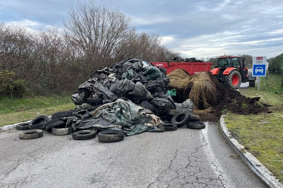 Blocages des agriculteurs (DNC) : des routes toujours fermées et de nouvelles perturbations à venir, on fait le point