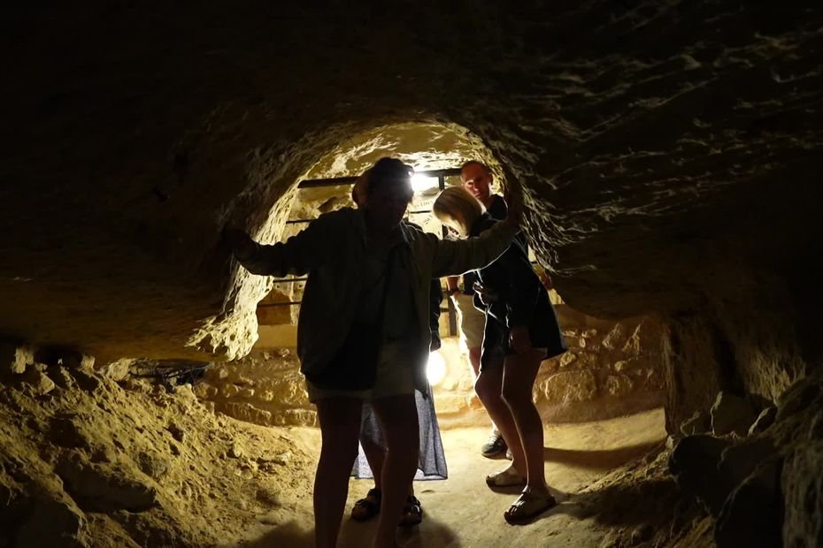 « Il faut garder ce patrimoine », la cave Bacchus, un trésor caché sous vingt mètres de roche