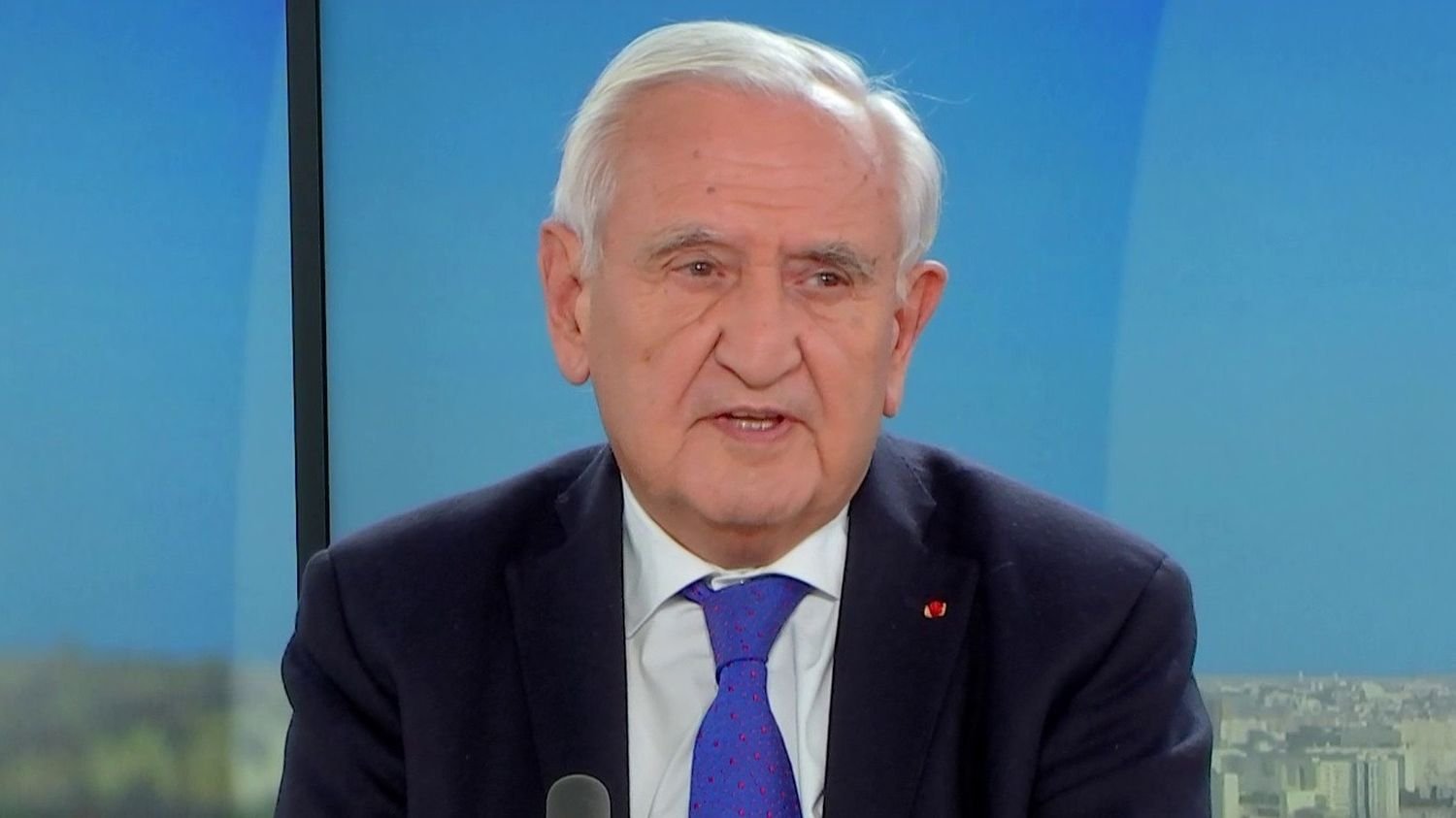 Dermatose nodulaire : « Nous sommes dans une société d’accusation. Je comprends les décideurs aujourd’hui qui se protègent », explique Jean-Pierre Raffarin à propos de la crise agricole