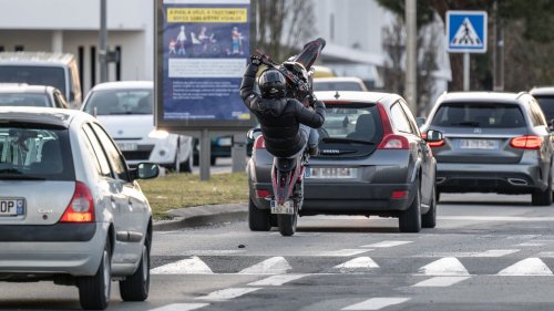 Un gendarme a été "percuté volontairement" par un motard lors d'un rodéo urbain près de Nancy