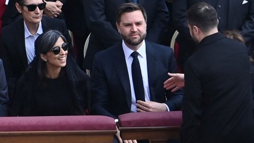 DIRECT. Guerre en Ukraine : J.D. Vance et Volodymyr Zelensky ont évoqué à Rome l'appel à venir entre Donald Trump et Vladimir Poutine