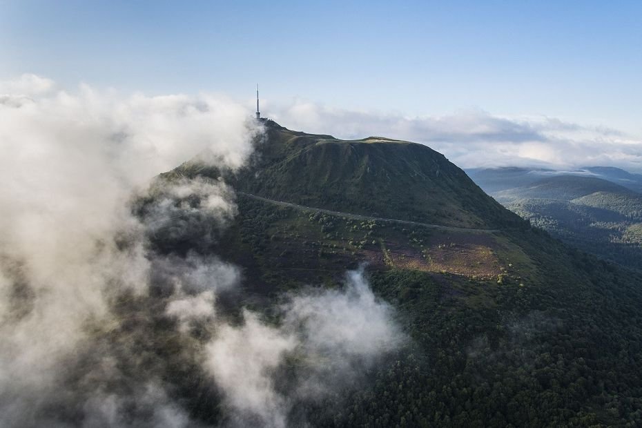 Herbicides, fongicides, insecticides… ces pesticides mesurés dans les nuages : « C’est faible, mais cela mérite de l’attention »