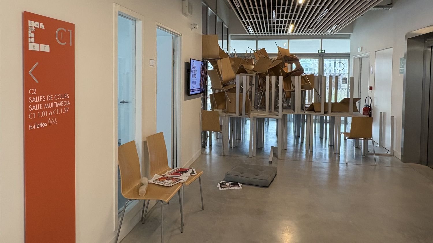 REPORTAGE. « Agro en colère » : une partie de l&rsquo;école d&rsquo;ingénieurs agronomes AgroParisTech bloquée par des étudiants