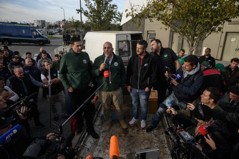 « Un non très ferme de la France » : pas de manifestations des agriculteurs sur le périphérique après leur rencontre avec Emmanuel Macron