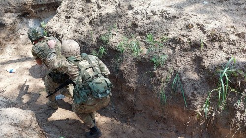 Reportage "Ensemble, on va libérer nos terres !" : avant la contre-offensive, l'apprentissage des tactiques de combat pour la 110e brigade d'infanterie de l’armée ukrainienne
