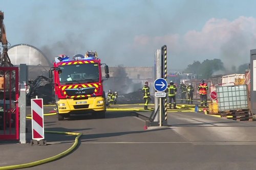 Haut-Rhin : un important incendie se déclare dans une entreprise de recyclage de métal à Illzach