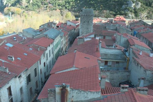 Pyrénées-Orientales : un petit village médiéval privé d'eau depuis plus de deux semaines