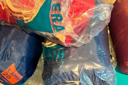 Appel à la solidarité à Nice pour offrir aux personnes sans abris des sacs de couchage inutilisés