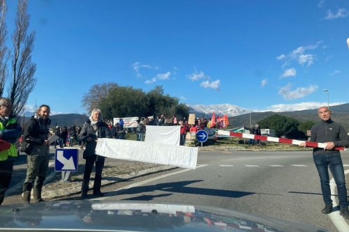 "Mon train, j'en ai besoin" la colère des usagers, privés de train depuis 8 mois entre Perpignan et Villefranche-de-Conflent
