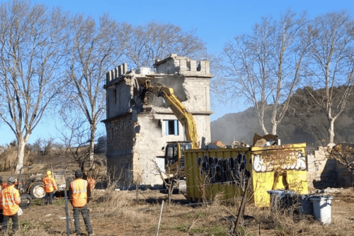 Lutte contre la cabanisation dans l'Hérault : démolition d’une construction illégale au Pouget