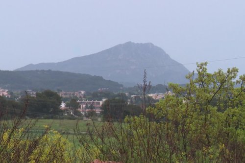 "Il y aura des immeubles devant et on ne verra plus ce que Cézanne peignait", un projet immobilier menace les paysages du peintre