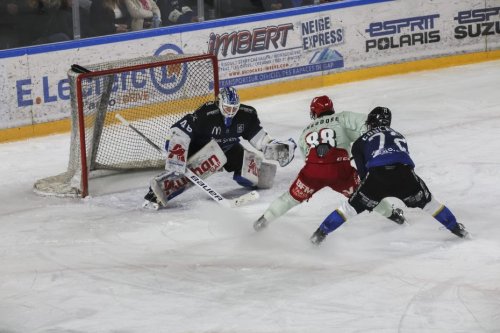 Les Rapaces de Gap assurés d'être derniers de la Ligue Magnus après leur défaite face à Cergy-Pontoise
