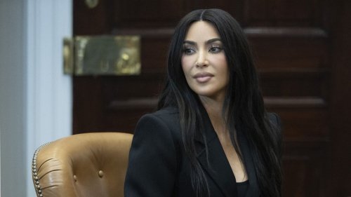 Procès du braquage de Kim Kardashian : un dispositif spécial prévu pour l'audition de la star américaine "au regard de la forte affluence attendue"