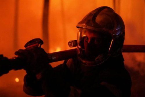 Incendies en cours en Gironde : après trois jours de combat, 7400 hectares brûlées, des renforts européens