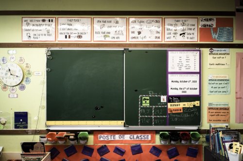 "On manque de tout", les enseignants déclenchent le système d'alarme