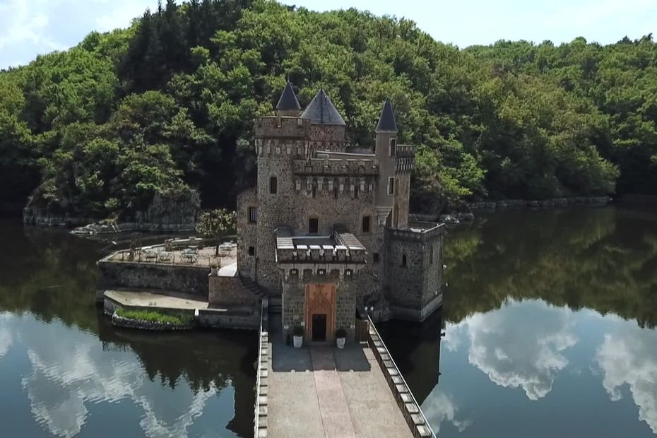 France 3 Auvergne Rhône Alpes - cover