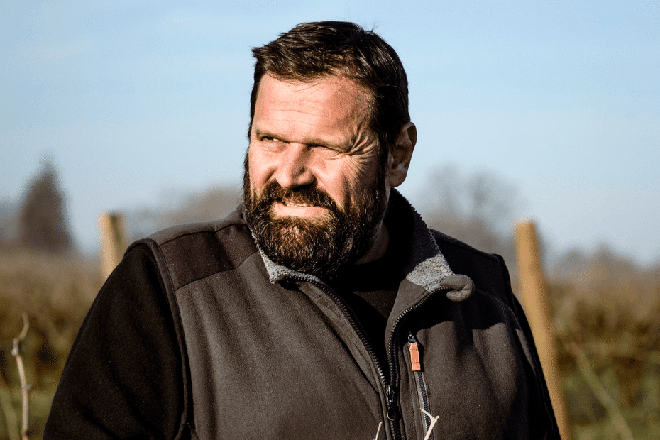 Élu Vigneron de l’année 2025, Jérôme Bretaudeau prouve que le Muscadet n’est pas « qu’un petit vin blanc qui s’accorde avec les huîtres »