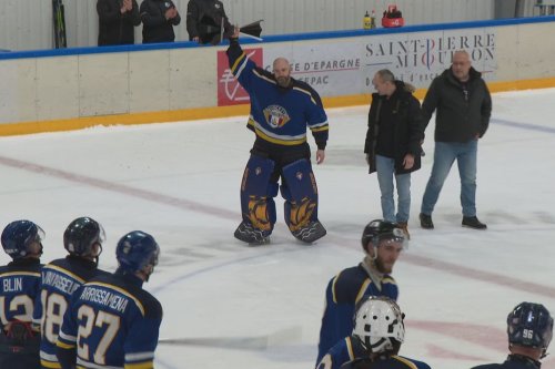 Hockey sur glace : Les Missiles sacrés champions de la saison à Saint-Pierre et Miquelon