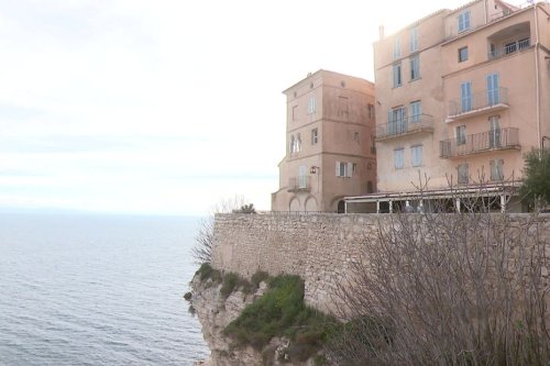 Bonifacio : risque d’effondrement de la falaise et de la citadelle, des habitations menacées