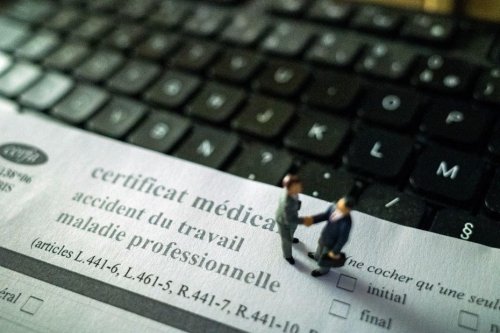 "Les accidents du travail, ça ne touche pas que les hommes" : une sociologue alerte sur des chiffres inquiétants