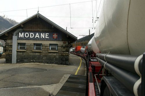 Savoie : une fuite de produit chimique constatée sur un train en gare de Modane, les sapeurs-pompiers mobilisés