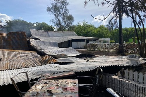 Le golf de l'Etang-Salé touché par un incendie - Réunion la 1ère