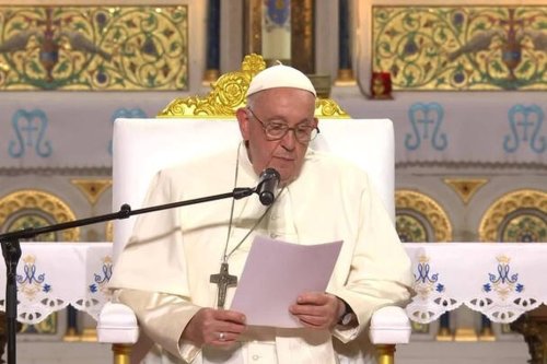 VIDEOS. Pape à Marseille : quatre moments forts à retenir de la première journée de la visite de François