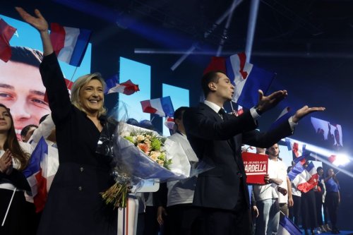 "Le grand effaceur s'appelle Emmanuel Macron" : trois moments forts à retenir du meeting de Jordan Bardella à Marseille