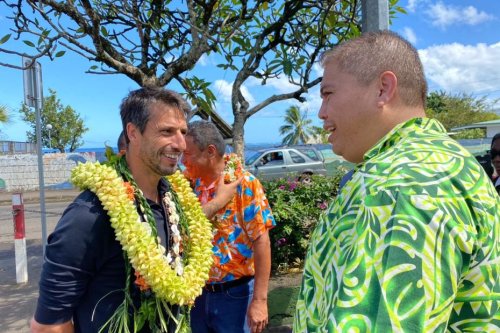 JO 2024 : Tony Estanguet, président du Comité d'organisation, est à Tahiti