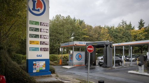 La loi climat va-t-elle interdire de vendre le carburant à prix coûtant, comme l'affirme Michel-Edouard Leclerc ?