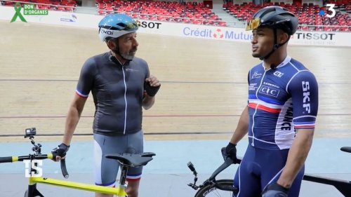 Vidéo Paris 2024 : le médaillé de bronze aux Jeux olympiques de Tokyo Florian Grengbo initie Michel Cymes au cyclisme sur piste
