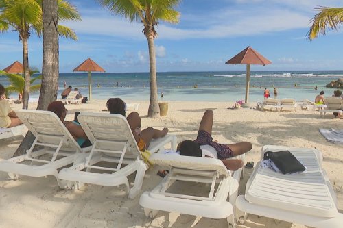En Guadeloupe, un tourisme haut de gamme en perte de vitesse face aux réalités du terrain
