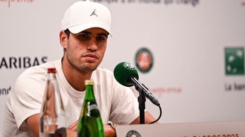Roland-Garros 2023 : "Mes crampes sont le résultat de beaucoup de tension et d’intensité", explique Carlos Alcaraz après sa défaite en demi-finales